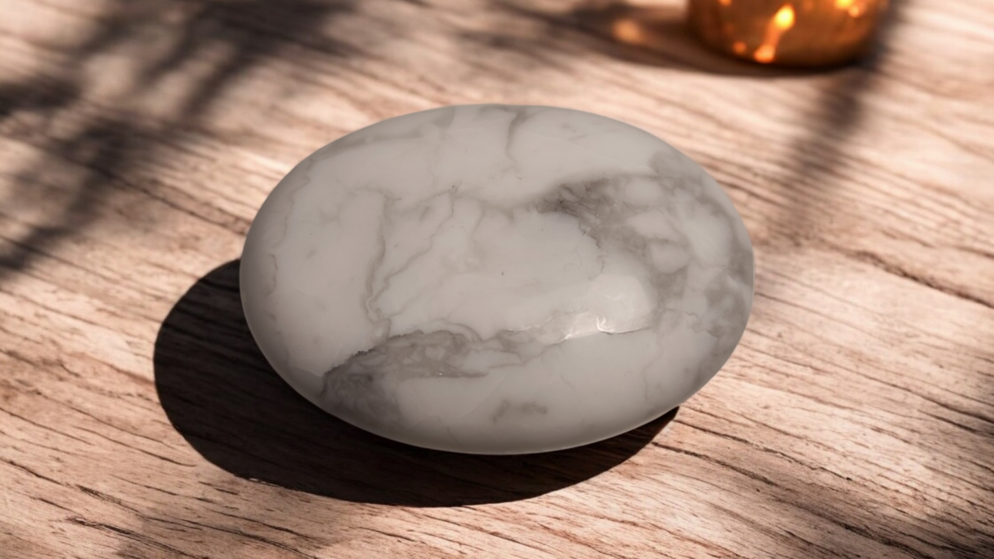 Galet Howlite