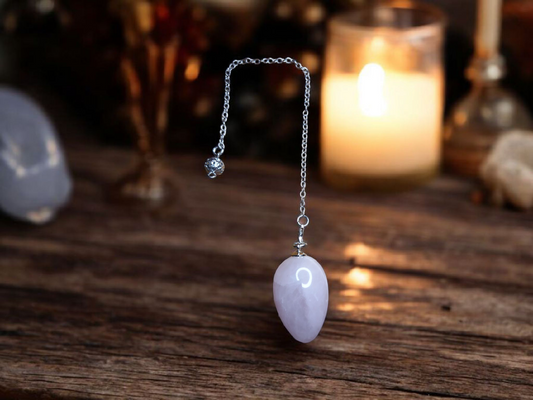 Pendule Zéphyr Œuf Quartz Rose